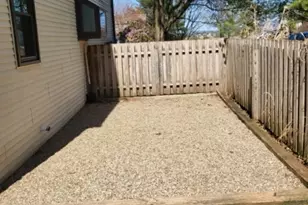 23 Peach Ct, Raritan Township, NJ 08822 - Photo 10