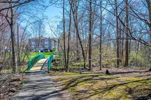 95 Sapphire Ln, Franklin Township, NJ 08823 - Photo 16