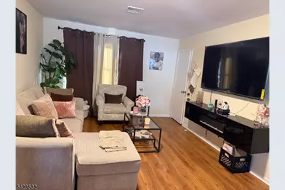 43 Chestnut St #B, West Orange Township, NJ 07052 - Photo 4