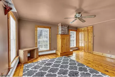 135 Main St, Hampton Boro, NJ 08827 - Photo 14