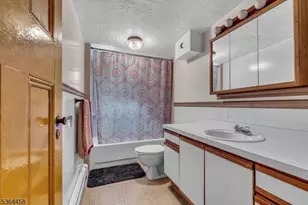 135 Main St, Hampton Boro, NJ 08827 - Photo 20