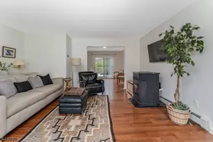 293 Stanton Mountain Rd, Clinton Township, NJ 08833 - Photo 4