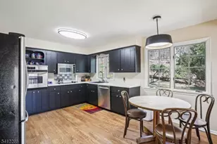 14 Long Ridge Rd, Parsippany, NJ 07869 - Photo 18