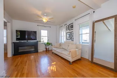 38 Claremont Ave, Montclair, NJ 07042 - Photo 6