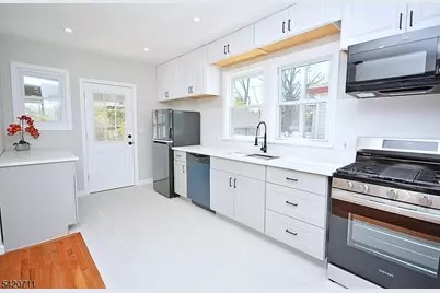 1324 George St, Plainfield, NJ 07062 - Photo 10