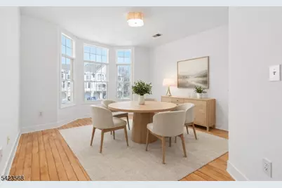 123 Turlington Ct, Livingston, NJ 07039 - Photo 2