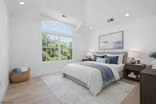 123 Turlington Ct, Livingston, NJ 07039 - Photo 12