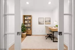 123 Turlington Ct, Livingston, NJ 07039 - Photo 6