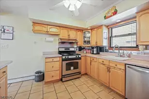 439 Fairview Ave, Woodbridge Township, NJ 07067 - Photo 6