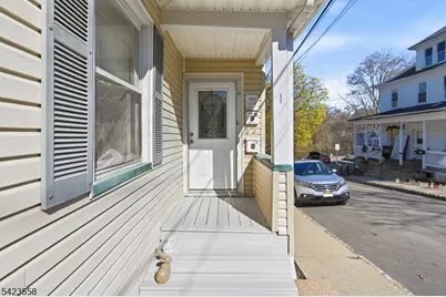 1 Pocahontas St, Morristown, NJ 07960 - Photo 4