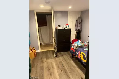 113 Vine St, Roselle, NJ 07203 - Photo 10