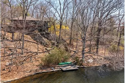 27 Middle Road, Bloomingdale, NJ 07403 - Photo 24