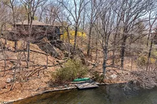 27 Middle Rd, Bloomingdale, NJ 07403 - Photo 24