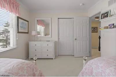 36 Vanderveer Dr, Bernards Township, NJ 07920 - Photo 28