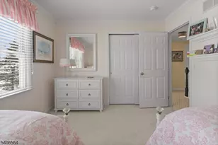 36 Vanderveer Dr, Bernards Township, NJ 07920 - Photo 28