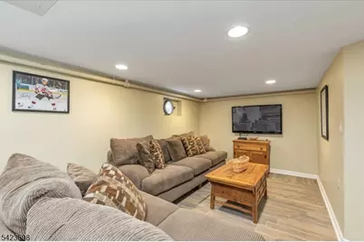 111 Columbia Ave, Cranford Township, NJ 07016 - Photo 32