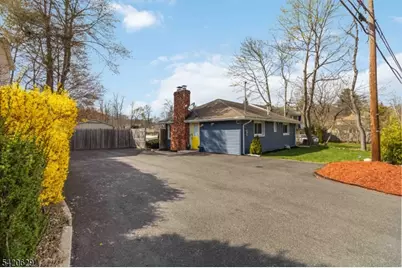 5453 Berkshire Valley Rd, Jefferson Township, NJ 07438 - Photo 1