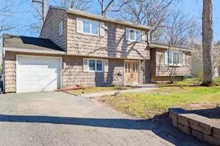 14 Bunyan Dr, Livingston, NJ 07039 - Photo 2