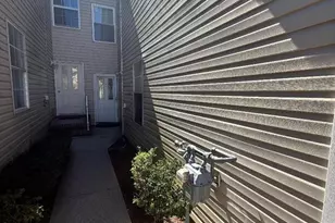 6 Boyard Ct, Franklin Township, NJ 08873 - Photo 2