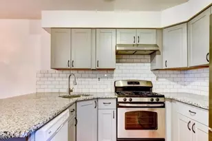 115 Salem Rd, North Brunswick Township, NJ 08902 - Photo 4