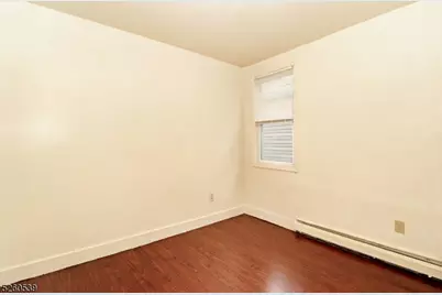 256 S Clinton St, East Orange, NJ 07018 - Photo 8