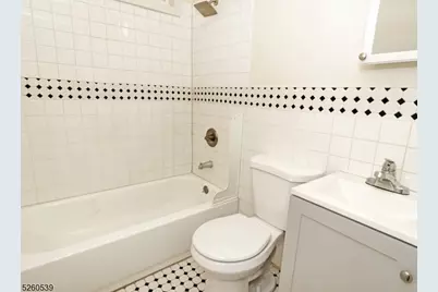 256 S Clinton St, East Orange, NJ 07018 - Photo 10