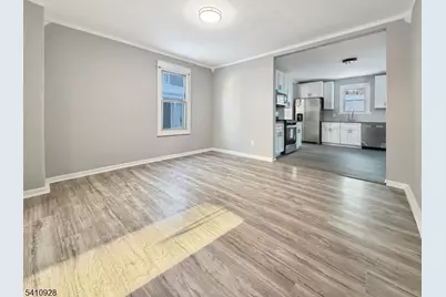 564 Warren St, Phillipsburg, NJ 08865 - Photo 8