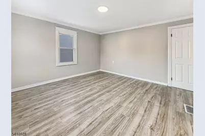 564 Warren St, Phillipsburg, NJ 08865 - Photo 26