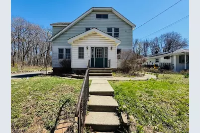 16 Canfield Ave, Mine Hill, NJ 07803 - Photo 2