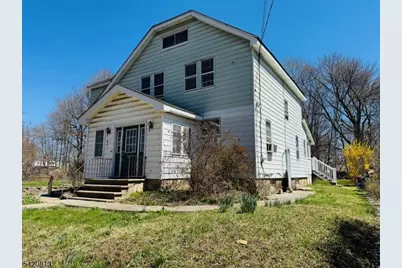 16 Canfield Ave, Mine Hill, NJ 07803 - Photo 2