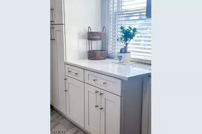 105 Howard Ave, Clifton, NJ 07013 - Photo 6