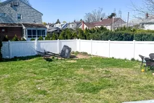 105 Howard Ave, Clifton, NJ 07013 - Photo 8