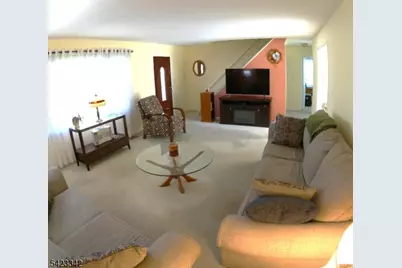 13 Summerall Rd, Franklin Township, NJ 08873 - Photo 4