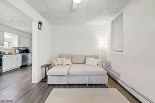 632 Chase Ave, Lyndhurst Township, NJ 07071 - Photo 4