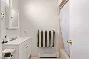 632 Chase Ave, Lyndhurst Township, NJ 07071 - Photo 16