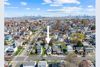 632 Chase Ave, Lyndhurst Township, NJ 07071 - Photo 2