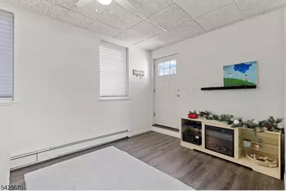 632 Chase Ave, Lyndhurst Township, NJ 07071 - Photo 6