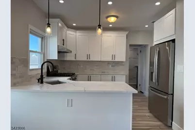 1017 Grandview Ave, Union Township, NJ 07083 - Photo 2