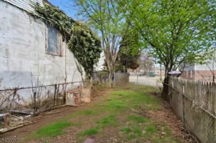 87 Madison Ave, Newark, NJ 07108 - Photo 24