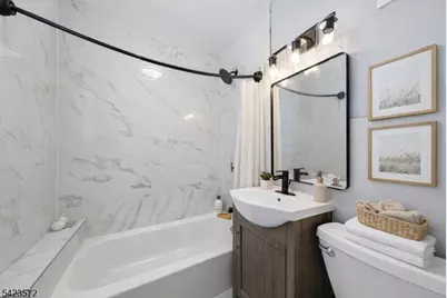 569 Chestnut St, Orange, NJ 07050 - Photo 6