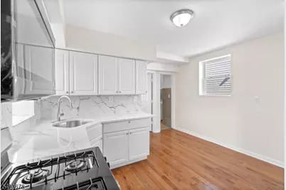 435 S 17th St, Newark, NJ 07103 - Photo 32