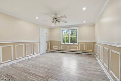 905 N Washington Ave, Green Brook Township, NJ 08812 - Photo 14