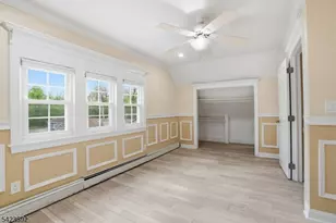 905 N Washington Ave, Green Brook Township, NJ 08812 - Photo 16