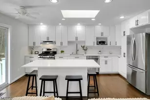 99 Beechwood Rd, Florham Park, NJ 07932 - Photo 8