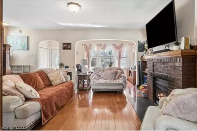 100 Tiona Ave, Belleville, NJ 07109 - Photo 4