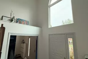 22 Castle Ridge Dr, East Hanover Township, NJ 07936 - Photo 2