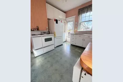 28 W Union Ave, Bound Brook, NJ 08805 - Photo 32