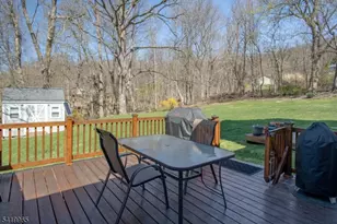 27 Edison Ave, Ogdensburg, NJ 07439 - Photo 44