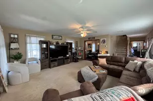 33 Woodsedge Ave, Mount Olive, NJ 07828 - Photo 4