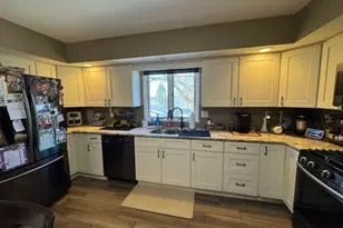 33 Woodsedge Ave, Mount Olive, NJ 07828 - Photo 10